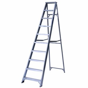 Tall Step Ladders and Roof Ladder Hire